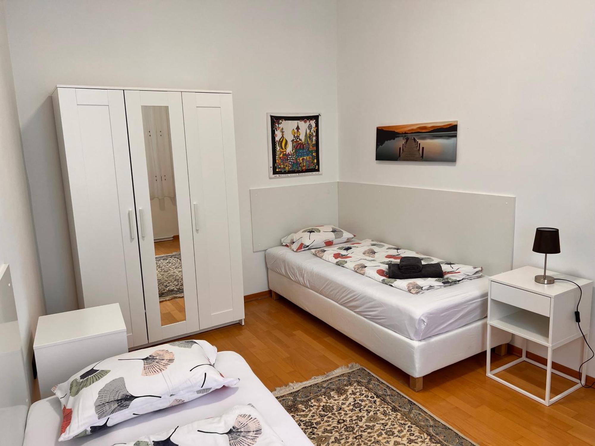 Studio & Apartments Near Reumannplatz Виена Екстериор снимка
