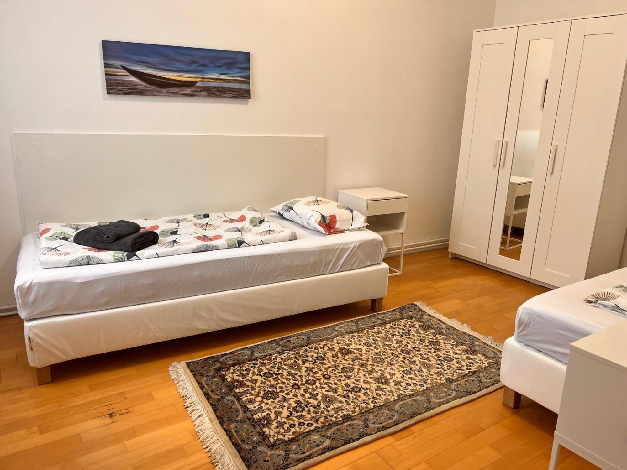 Studio & Apartments Near Reumannplatz Виена Екстериор снимка