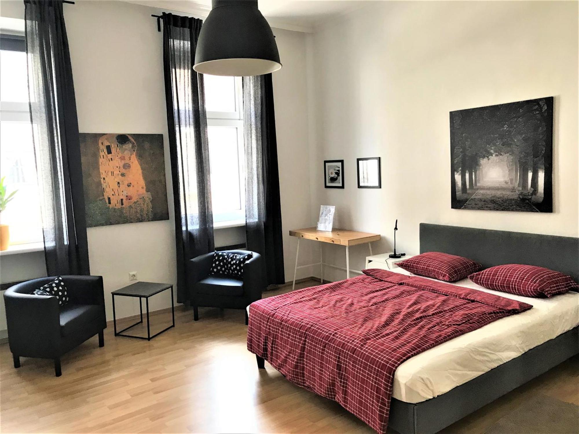 Studio & Apartments Near Reumannplatz Виена Екстериор снимка